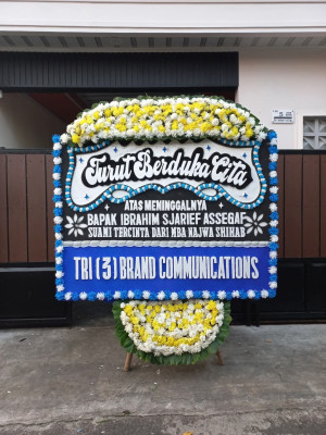 Papan Bunga Duka di Beberan